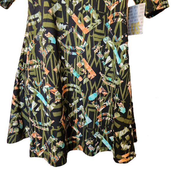 ❤️ 4/$20 New LuLaRoe Perfect T Women's XXS Geometric artsy print Side slits fall - Picture 3 of 14